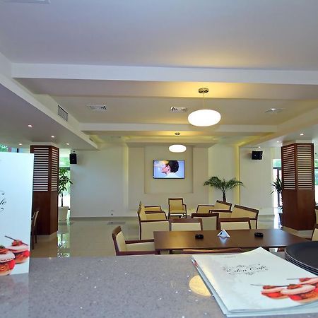 Hotel Eden Tulcea Exteriér fotografie