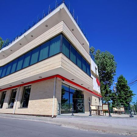 Hotel Eden Tulcea Exteriér fotografie